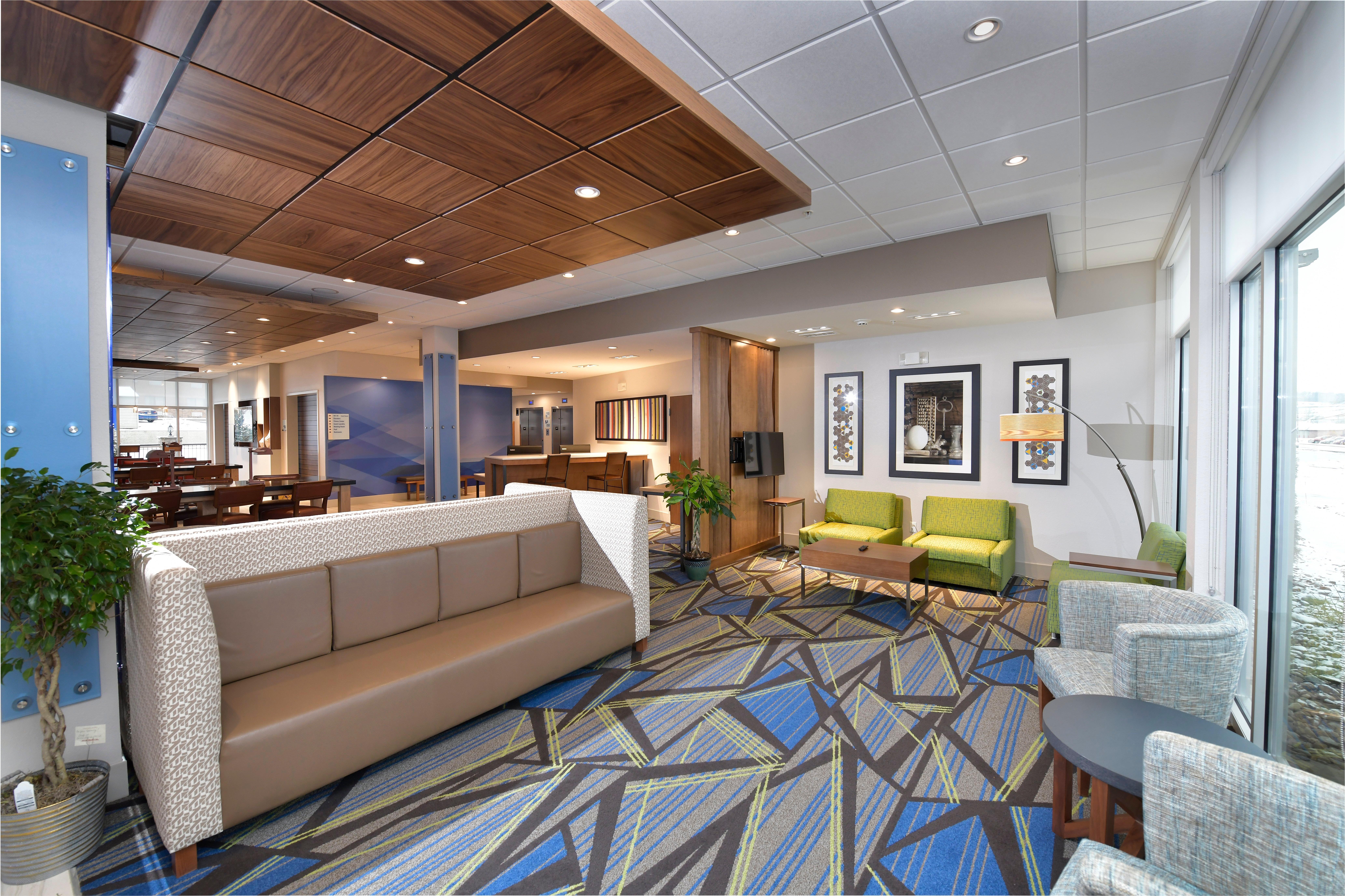 Holiday Inn Express & Suites - Millersburg By Ihg Luaran gambar